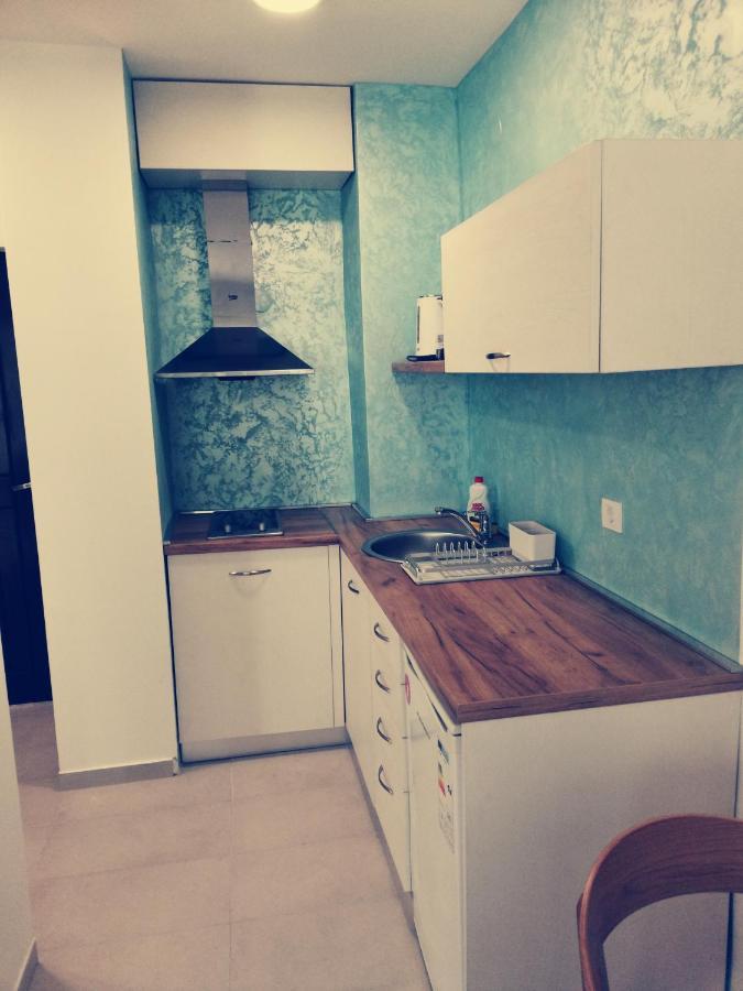 Clock Tower Apartments ポドゴリツァ エクステリア 写真